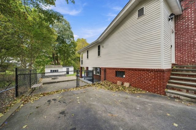 4 Richardson Road, Hudson, MA 01749