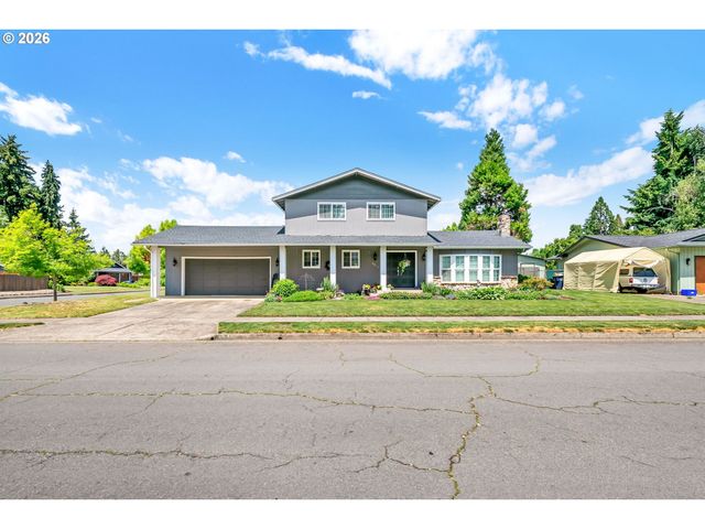 6616 E St, Springfield, OR 97478