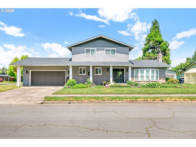 6616 E St, Springfield, OR 97478