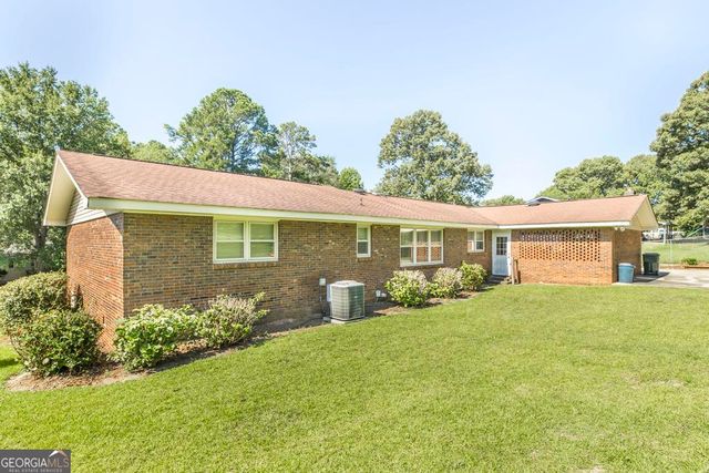 302 Woodhaven Road, Centerville, GA 31028