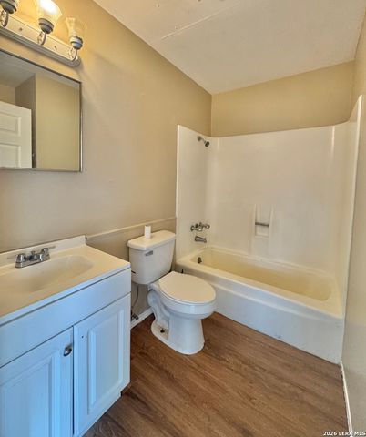6135 Haven VLY, San Antonio, TX 78242