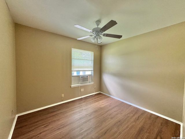 6135 Haven VLY, San Antonio, TX 78242