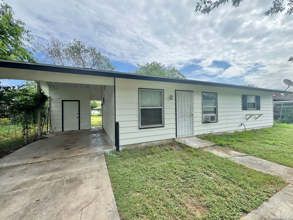 6135 Haven VLY, San Antonio, TX 78242