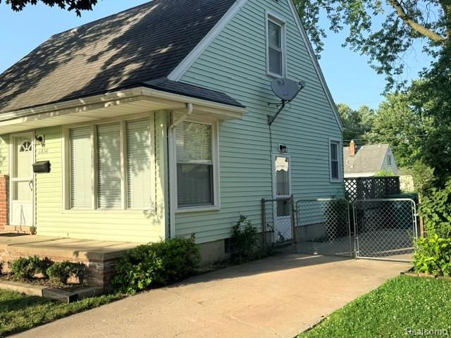 6836 Deering Street, Garden City, MI 48135