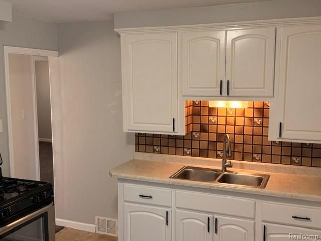 6836 Deering Street, Garden City, MI 48135