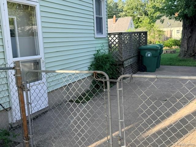 6836 Deering Street, Garden City, MI 48135