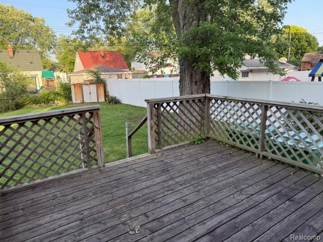 6836 Deering Street, Garden City, MI 48135
