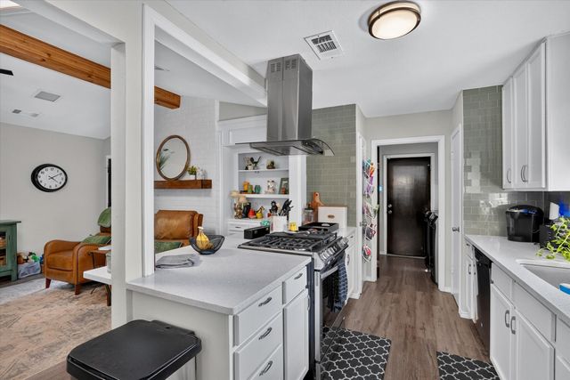 1502 Meadow Glen Street, Richardson, TX 75081