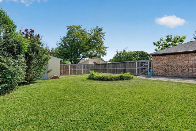 1502 Meadow Glen Street, Richardson, TX 75081