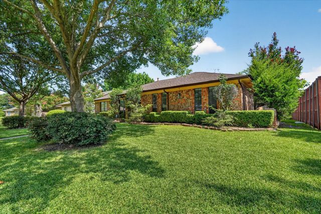 1502 Meadow Glen Street, Richardson, TX 75081