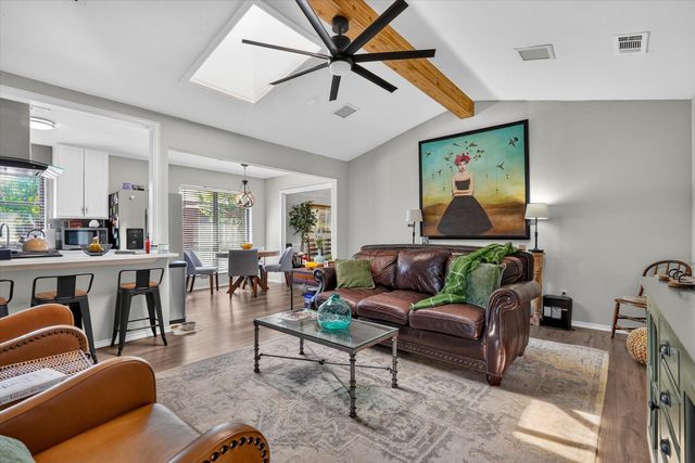 1502 Meadow Glen Street, Richardson, TX 75081