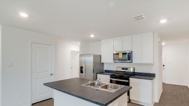 345 Bull Lake CIR, Buda, TX 78610