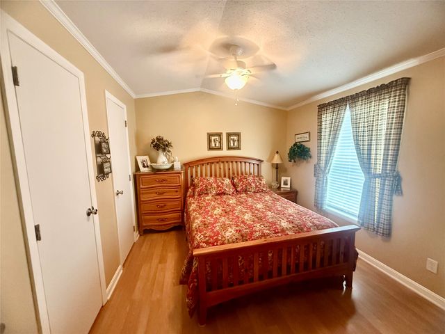 903 SELINGER Avenue, Erie, PA 16505