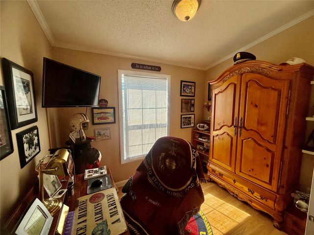 903 SELINGER Avenue, Erie, PA 16505