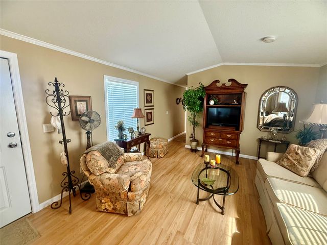 903 SELINGER Avenue, Erie, PA 16505