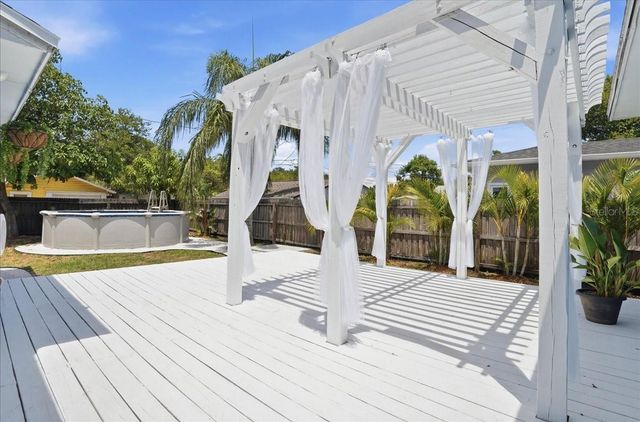 3145 8TH AVENUE N, St Petersburg, FL 33713