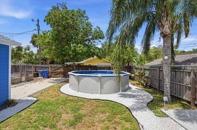 3145 8TH AVENUE N, St Petersburg, FL 33713