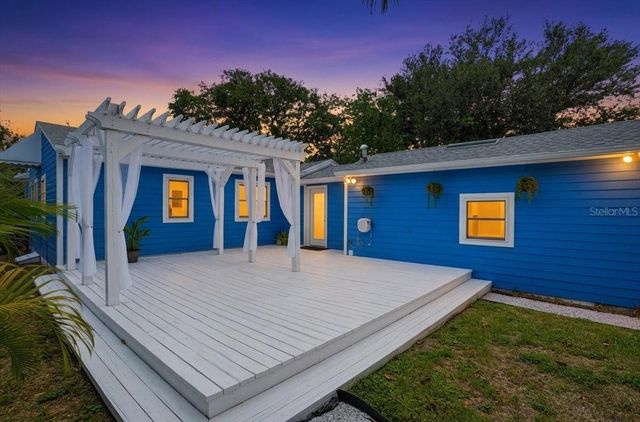 3145 8TH AVENUE N, St Petersburg, FL 33713