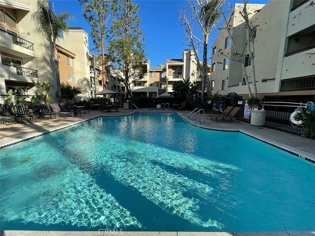 5500 Owensmouth 218, Woodland Hills, CA 91367