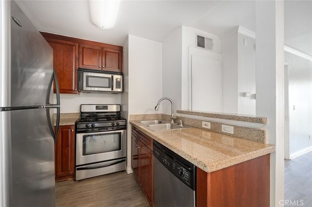 5500 Owensmouth 218, Woodland Hills, CA 91367