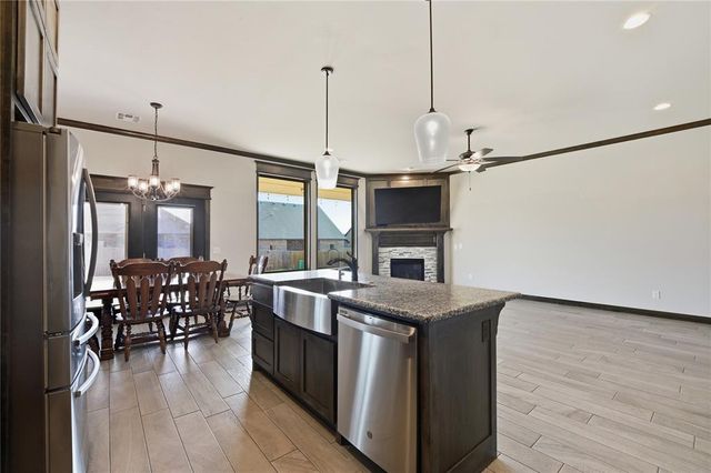 9316 SW 40th Street, Oklahoma City, OK 73179
