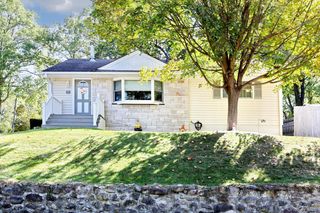 41 Woodland Drive, Suffern, NY 10901