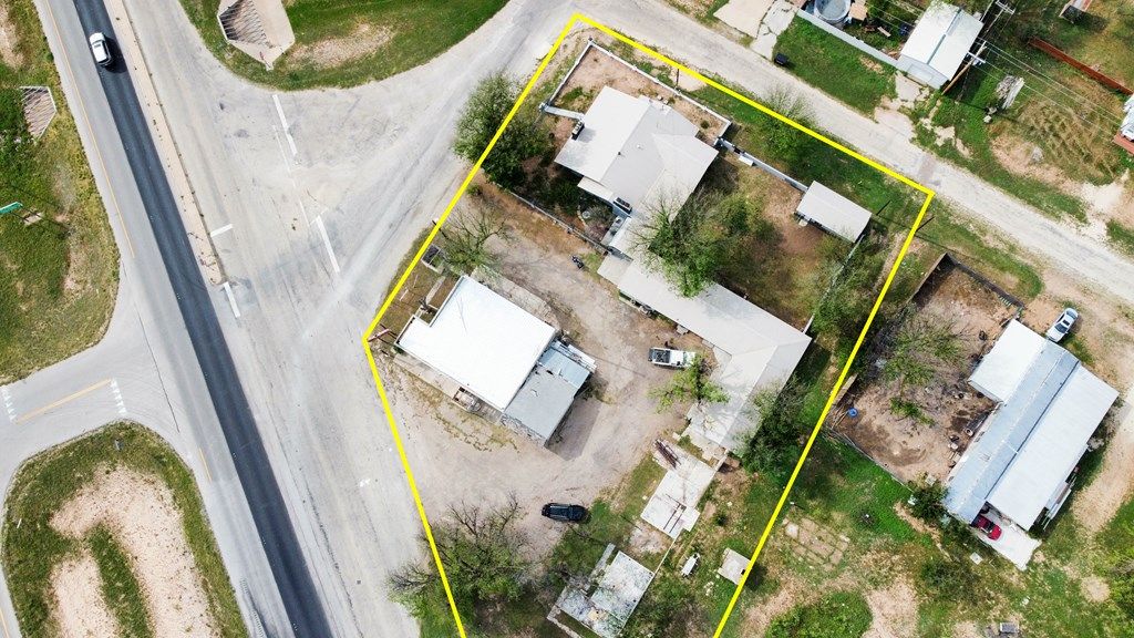 Image 34 of property listing at 11550 Beaumont Ave, Carlsbad, TX 76934