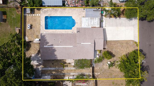 8536 QUAIL ROAD, Seminole, FL 33777