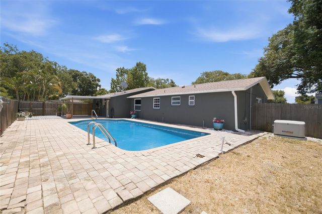 8536 QUAIL ROAD, Seminole, FL 33777