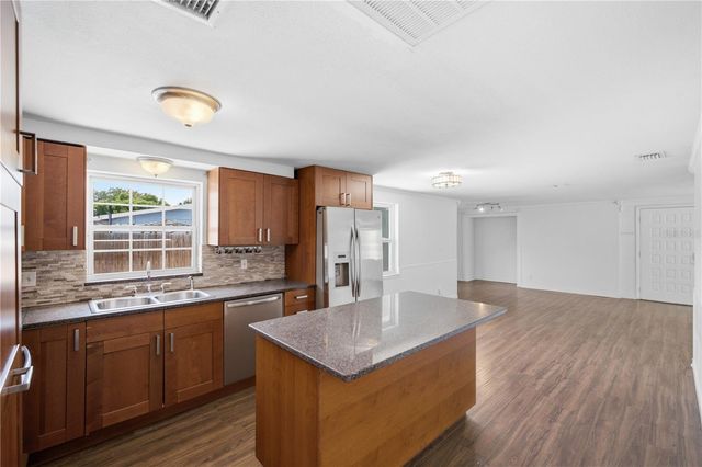8536 QUAIL ROAD, Seminole, FL 33777