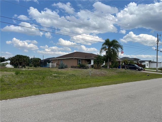 457 Petite AVE, Lehigh Acres, FL 33974
