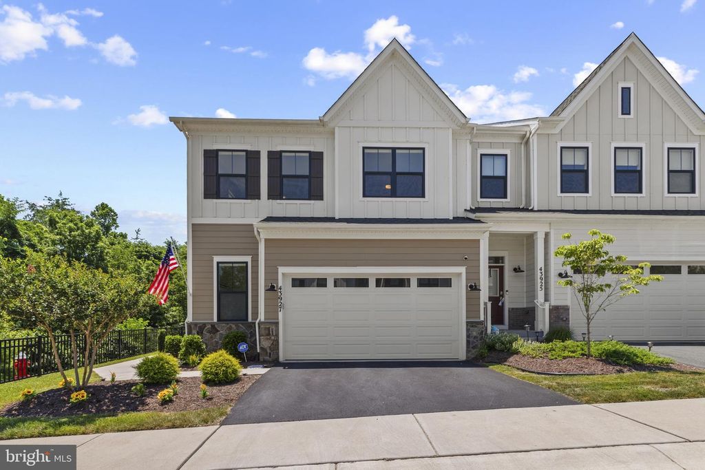 43927 MARITIME SONG TER, Leesburg, VA 20176