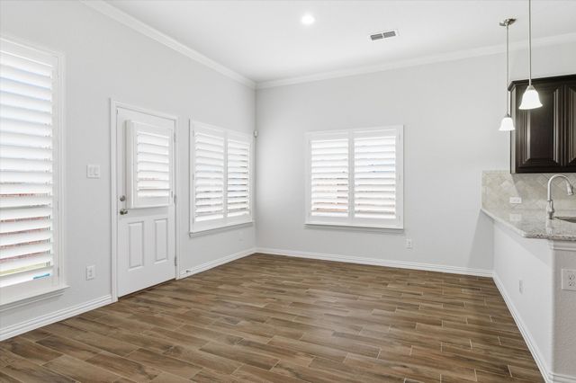 5805 Canyon Oaks Lane, Fort Worth, TX 76137