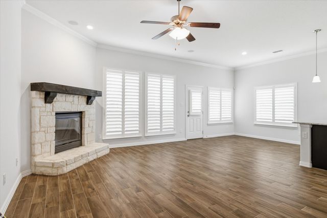 5805 Canyon Oaks Lane, Fort Worth, TX 76137