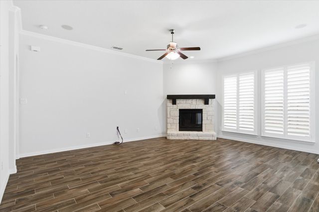 5805 Canyon Oaks Lane, Fort Worth, TX 76137