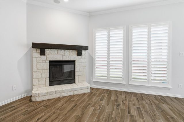 5805 Canyon Oaks Lane, Fort Worth, TX 76137