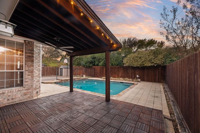 8029 Kristina Lane, North Richland Hills, TX 76182