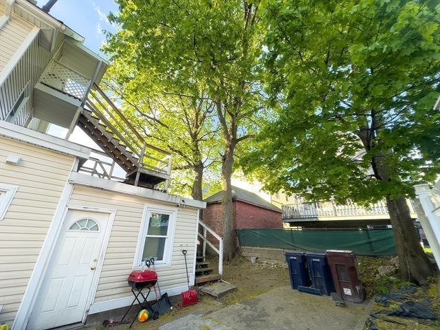 15 Marie Ave, Everett, MA 02149