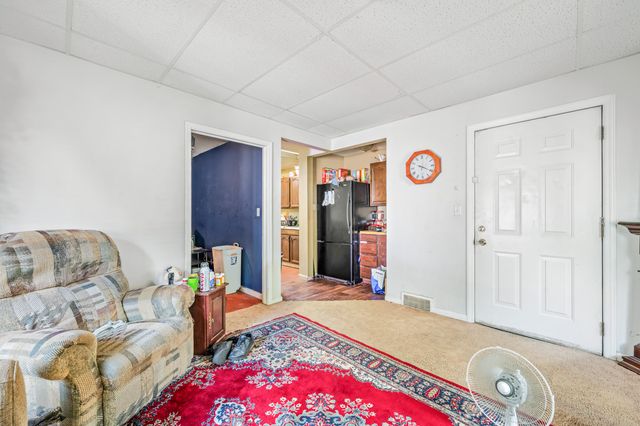 117 S Warren Avenue, Big Rapids, MI 49307