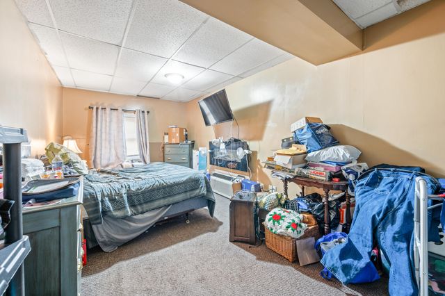 117 S Warren Avenue, Big Rapids, MI 49307