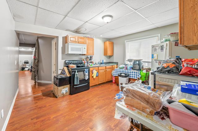 117 S Warren Avenue, Big Rapids, MI 49307