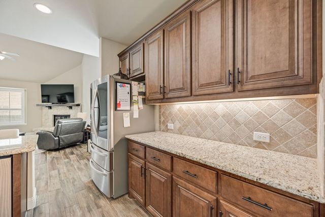516 W North Creek Drive, Sherman, TX 75092