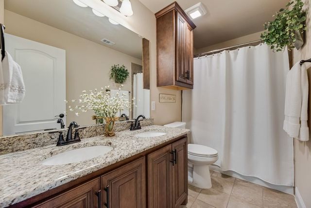516 W North Creek Drive, Sherman, TX 75092