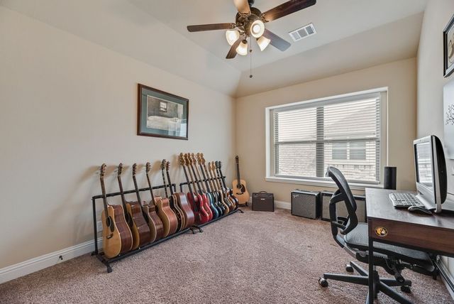 516 W North Creek Drive, Sherman, TX 75092