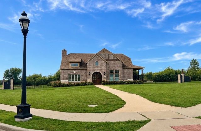 516 W North Creek Drive, Sherman, TX 75092