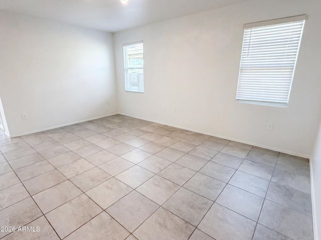 18616 W DESERT HOLLOW Drive, Wittmann, AZ 85361