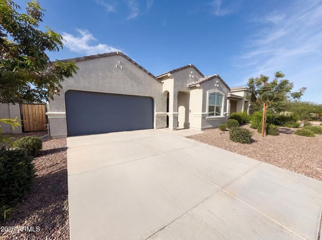 18616 W DESERT HOLLOW Drive, Wittmann, AZ 85361