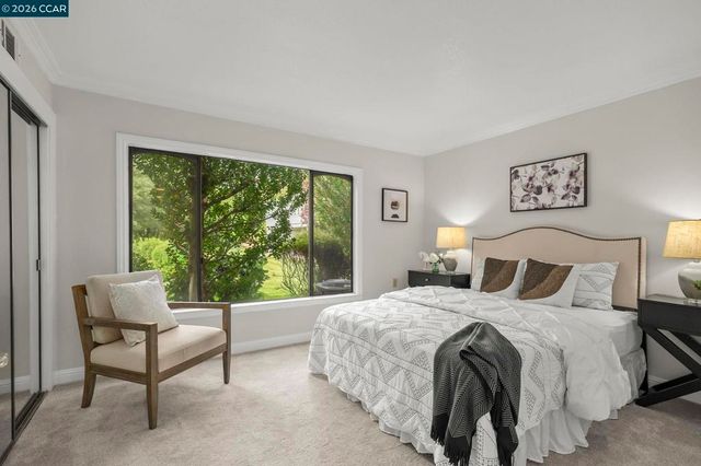 2057 Golden Rain Rd 4, Walnut Creek, CA 94595