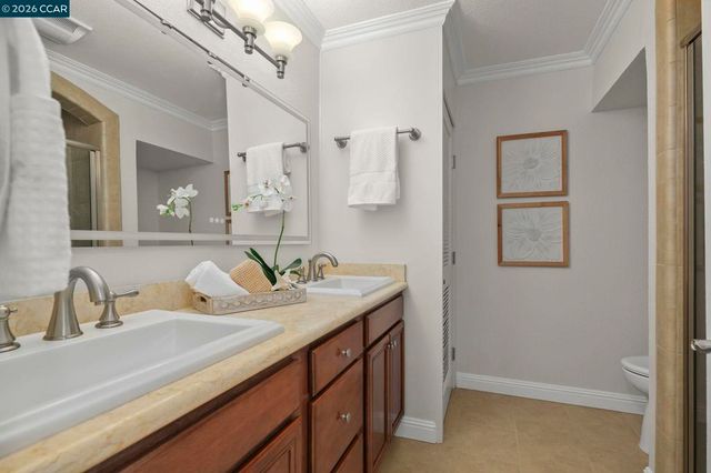 2057 Golden Rain Rd 4, Walnut Creek, CA 94595