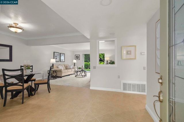 2057 Golden Rain Rd 4, Walnut Creek, CA 94595